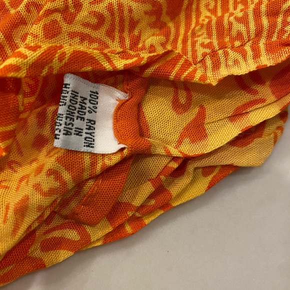 “4/$25” Beach wrap - Picture 2 of 3
